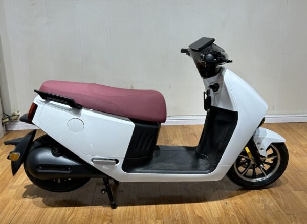Retro Electric Scooter Gogoplus - Image 3